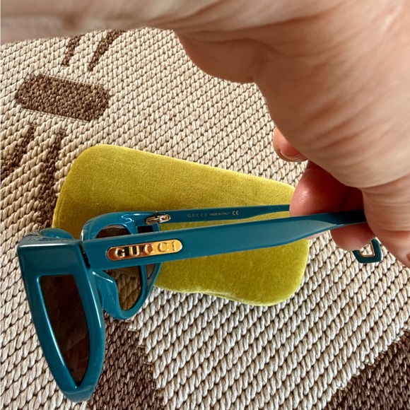 Gucci Teal Oversized Women’s Sunglasses with Brown Lenses
